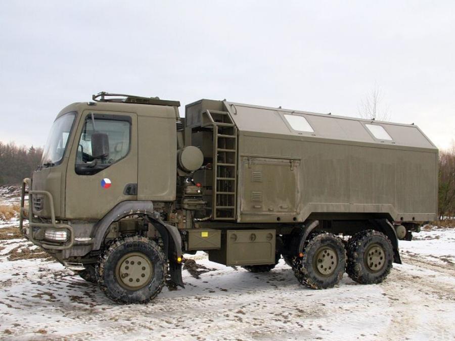  Tatra T810 Military 2006 года  (фото 3 из 8)